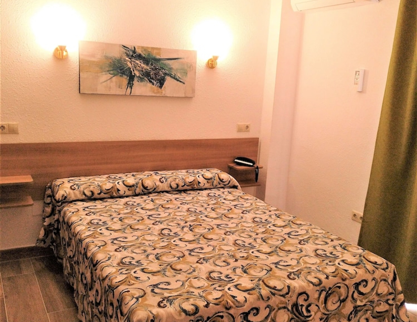 Imagen de la habitación del Apartamentos Stella Maris, Fuengirola. Foto 9