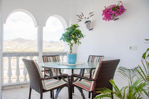 Imagen de la habitación del Apartamentos Stella Maris Nerja. Foto 6
