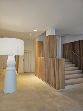 Imagen de los interiores del Apartamentos Studiohouse Frankfurt. Foto 17