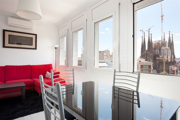 Imagen de los interiores del Apartamentos Suite Home Sagrada Familia. Foto 12