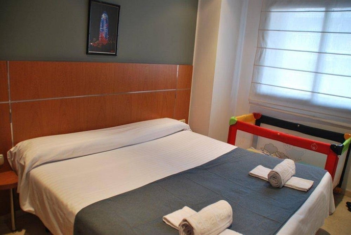 Imagen de la habitación del Apartamentos Suites Marina. Foto 4