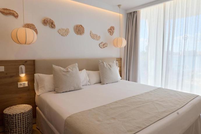 Imagen de la habitación del Apartamentos Suites ROC Portonova. Foto 5