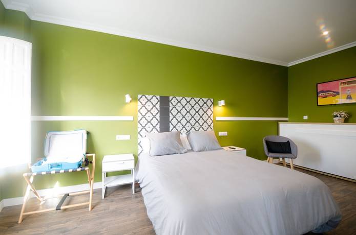 Imagen de la habitación del Apartamentos Suites Roma. Foto 4