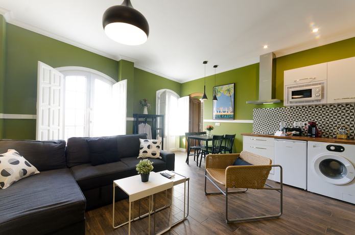 Imagen de la habitación del Apartamentos Suites Roma. Foto 6