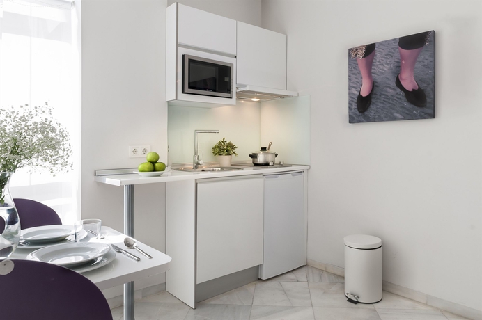 Imagen de la habitación del Apartamentos Suites Sevilla Plaza. Foto 4