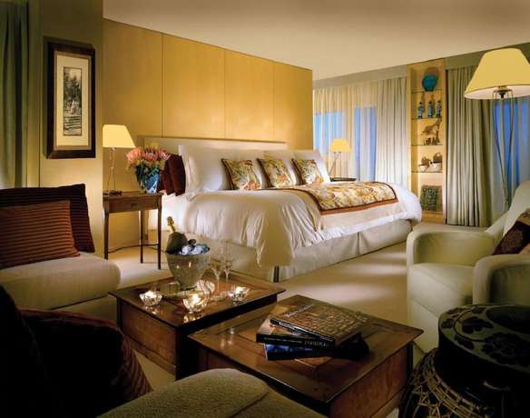 Imagen de la habitación del Apartamentos Suites del Mar Fenals. Foto 4