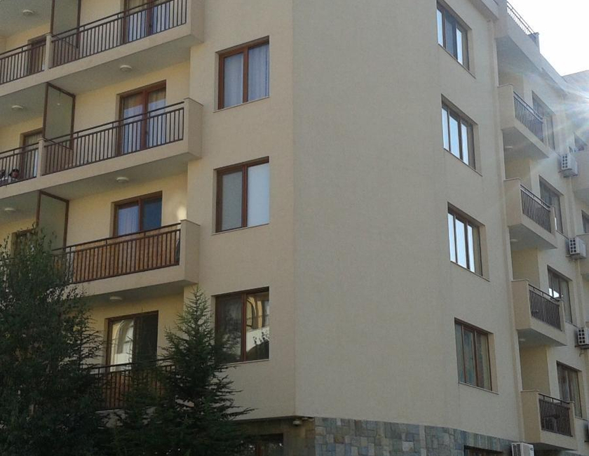 Imagen general del Apartamentos Summer Breeze, Sunny Beach. Foto 2
