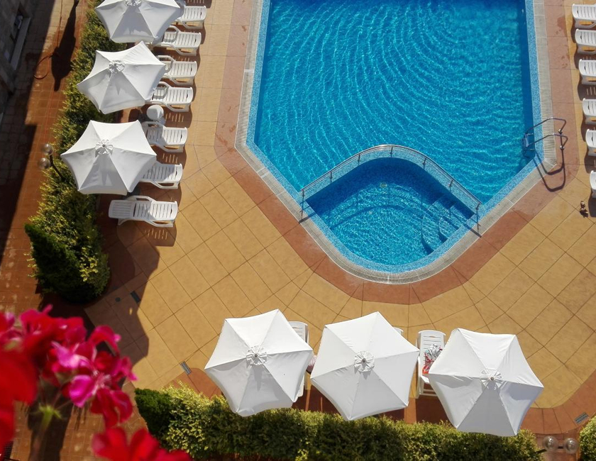 Imagen general del Apartamentos Summer Breeze, Sunny Beach. Foto 7