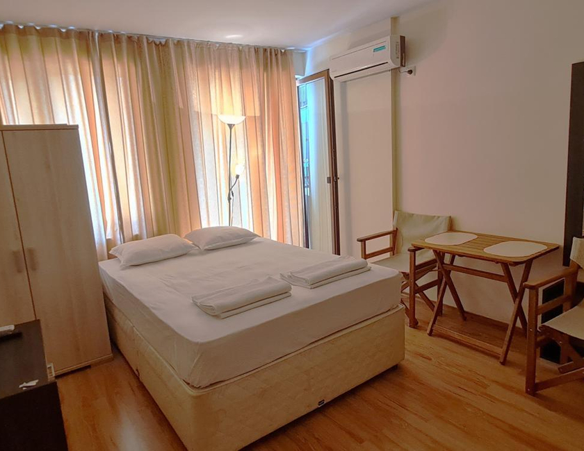 Imagen general del Apartamentos Summer Breeze, Sunny Beach. Foto 10