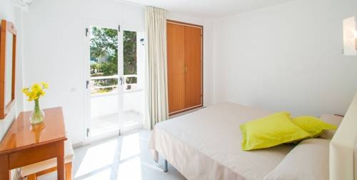 Imagen general del Apartamentos Sunset Oasis Ibiza- Adults Only. Foto 3