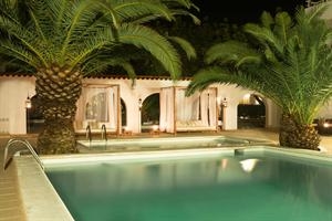 Imagen de la piscina del Apartamentos Sunset Point Sports Resort. Foto 8