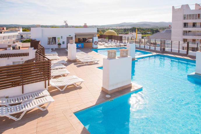 Imagen general del Apartamentos Sunside Ibiza Studios - Adults Only. Foto 3