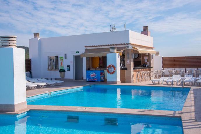 Imagen general del Apartamentos Sunside Ibiza Studios - Adults Only. Foto 8