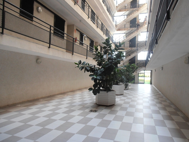 Imagen de los interiores del Apartamentos Surfing 3000. Foto 18