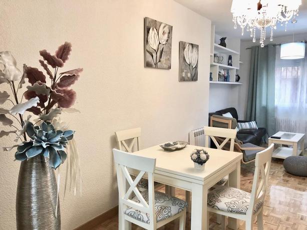 Imagen de la habitación del Apartamentos Sweet Home &Aacute;vila. Foto 2