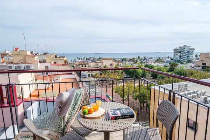 Imagen general del Apartamentos TGNA Rambla 68, Tarragona. Foto 8