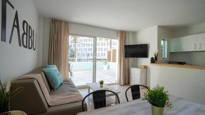 Imagen general del Apartamentos Tabbu ibiza. Foto 10