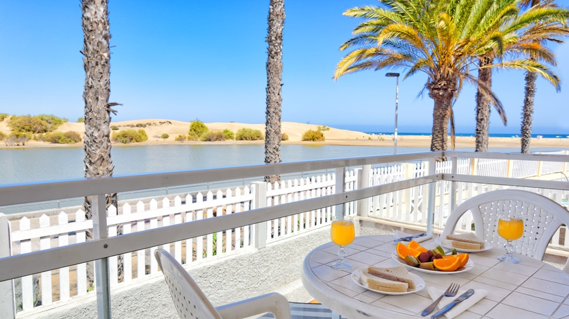 Imagen del bar/restaurante del Apartamentos Tamara. Foto 3