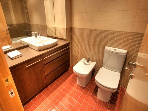 Imagen general del Apartamentos Tamarit. Foto 15