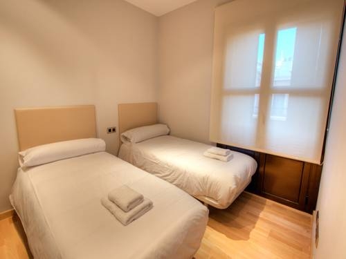 Imagen general del Apartamentos Tamarit. Foto 16