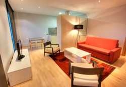 Imagen de la habitación del Apartamentos Tamarit, Parallel. Foto 7