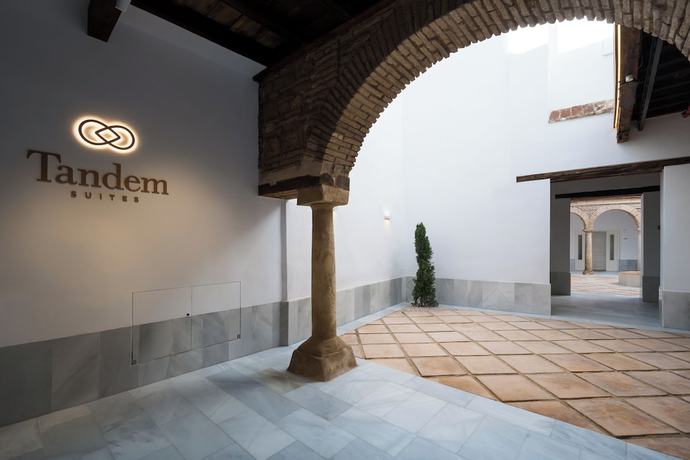 Imagen de los interiores del Apartamentos Tandem Mezquita. Foto 16