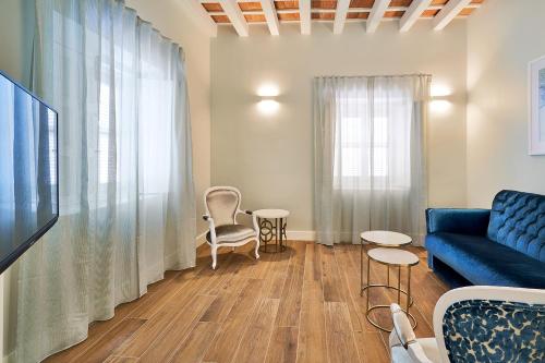 Imagen de la habitación del Apartamentos Tandem Palacio Veedor de Galeras Suites. Foto 11