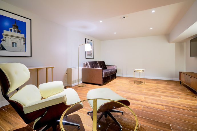 Imagen de la habitación del Apartamentos Tandem Torres De Cádiz Suites. Foto 10