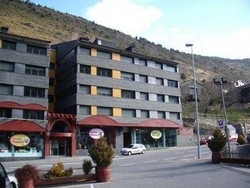 Imagen general del Apartamentos Tarter Pirineos 3000. Foto 1