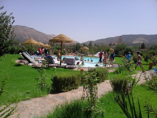 Imagen de la piscina del Apartamentos Tatfi De L'atlas. Foto 12