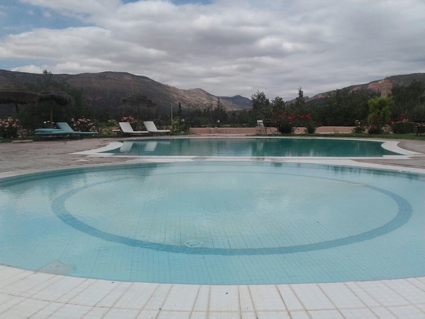 Imagen de la piscina del Apartamentos Tatfi De L'atlas. Foto 15