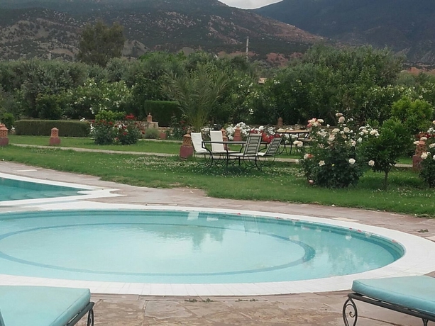 Imagen de la piscina del Apartamentos Tatfi De L'atlas. Foto 19