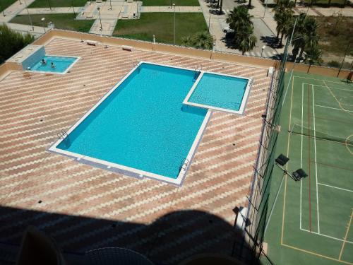 Imagen general del Apartamentos Tavernes Playa Suites 3000. Foto 4