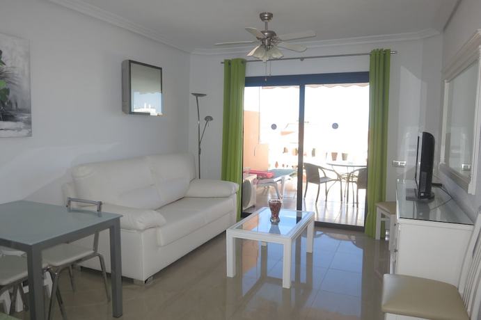Imagen de la habitación del Apartamentos Tenerife Royal Gardens. Foto 9