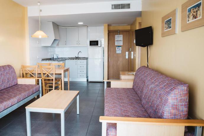 Imagen de la habitación del Apartamentos Terralta, Benidorm - Playa Poniente. Foto 5