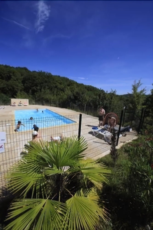 Imagen de la piscina del Apartamentos Terres De France - Les Hameaux De Correze. Foto 14