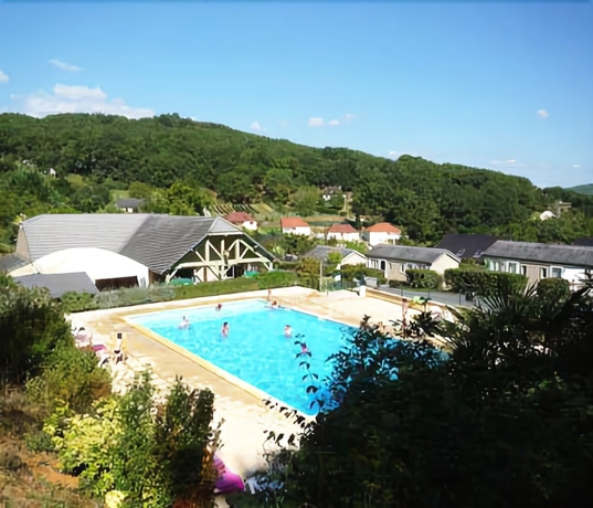 Imagen de la piscina del Apartamentos Terres De France - Les Hameaux De Correze. Foto 15