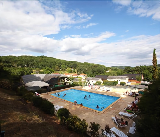 Imagen de la piscina del Apartamentos Terres De France - Les Hameaux De Correze. Foto 16