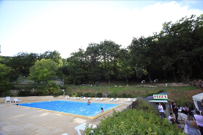 Imagen de la piscina del Apartamentos Terres De France - Les Hameaux De Correze. Foto 19
