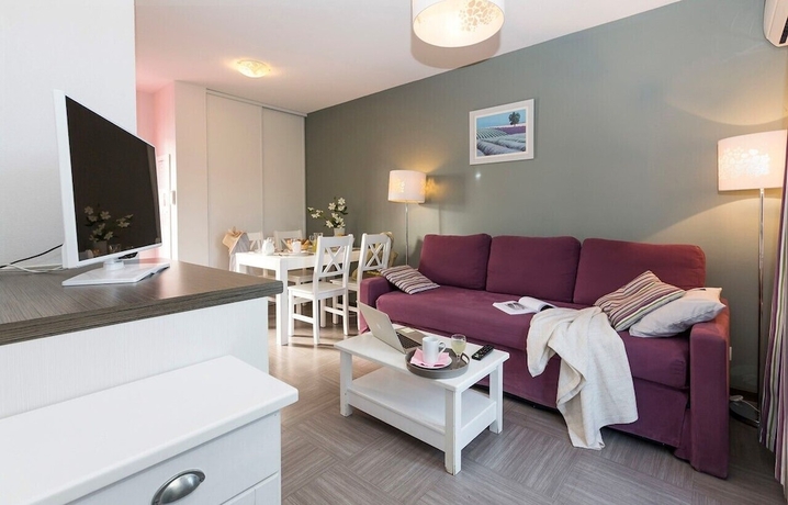 Imagen de la habitación del Apartamentos Terres de France - R&eacute;sidence C&ocirc;t&eacute; Provence. Foto 2