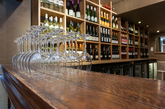 Imagen del bar/restaurante del Apartamentos The Glen Mhor & Apartments. Foto 5