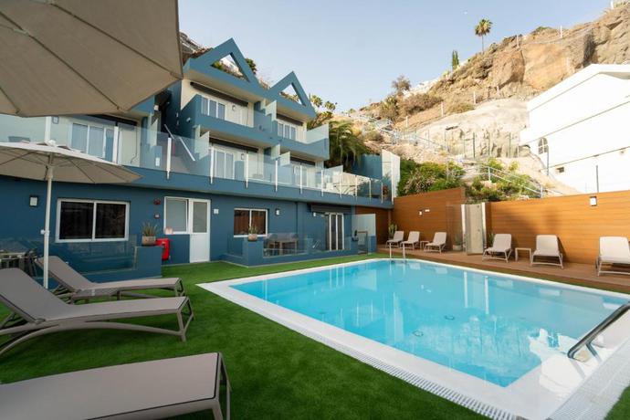 Imagen de la piscina del Apartamentos The Hive Boutique - Adults Only. Foto 12
