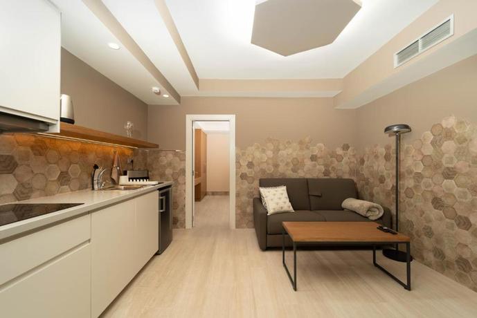 Imagen de la habitación del Apartamentos The Hive Boutique - Adults Only. Foto 5