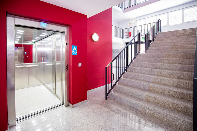 Imagen de los interiores del Apartamentos The Lodge At Ribasol 3000 Aptos. Foto 13