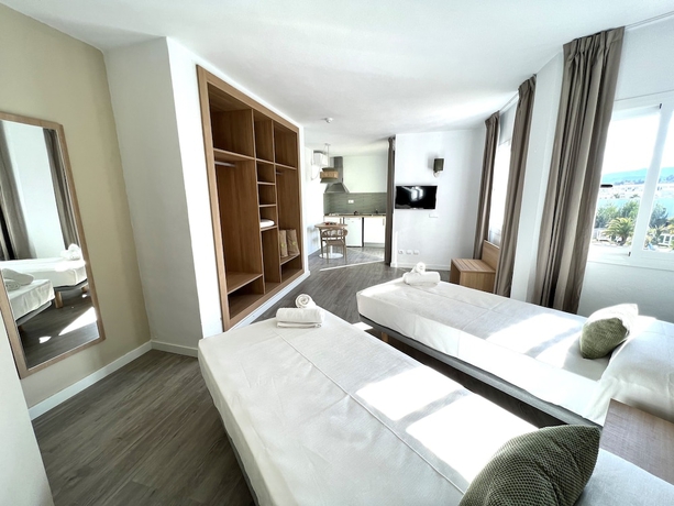 Imagen de la habitación del Apartamentos The Palm Star Ibiza. Foto 9