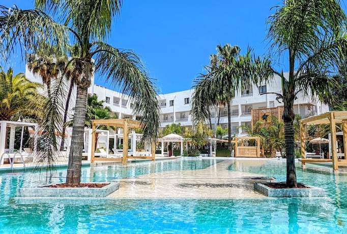 Imagen general del Apartamentos The Palm Star Ibiza. Foto 1