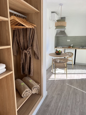 Imagen de la habitación del Apartamentos The Palm Star Ibiza. Foto 12
