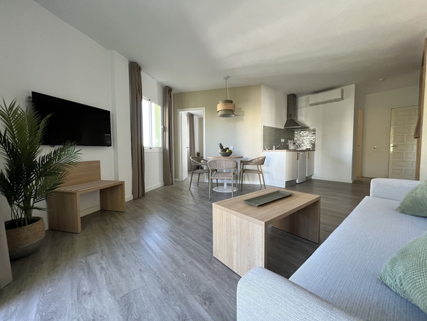 Imagen de la habitación del Apartamentos The Palm Star Ibiza. Foto 13