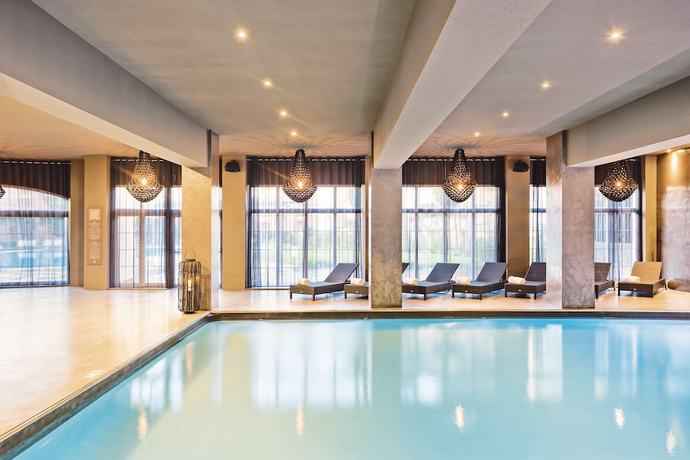 Imagen de la piscina del Apartamentos The Residences Islantilla Apartments. Foto 13