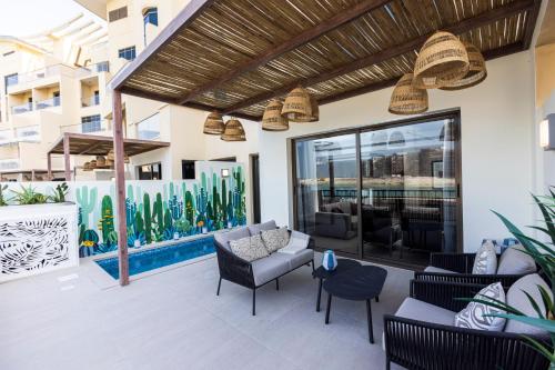 Imagen de los exteriores del Apartamentos The Townhouses The Pearl. Foto 4